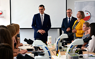 Premier Morawiecki odwiedził Ostródę. Spotkał się z młodzieżą polskiego pochodzenia z Litwy, Ukrainy i Białorusi